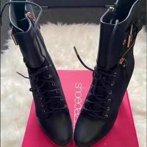 Brand new never worn navy blue